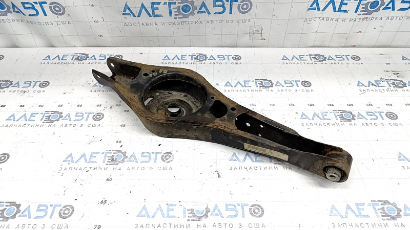 Lower arm under spring rear right VW Passat b8 16-19 USA rusty, cracked silent