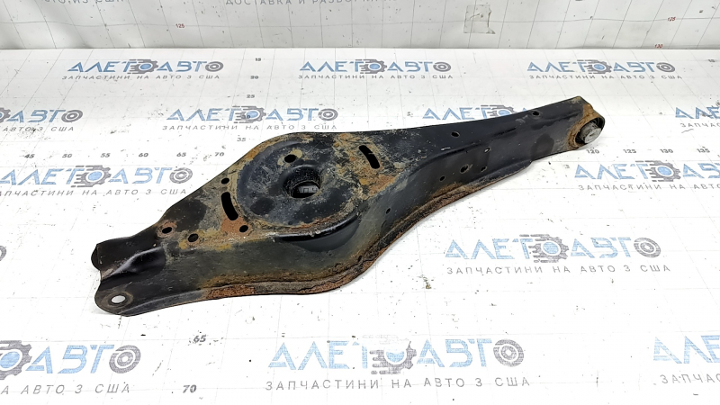 Lower arm under spring rear right VW Passat b8 16-19 USA rusty, cracked silent