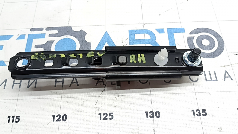 Right seat belt guide Chevrolet Equinox EV 24-26