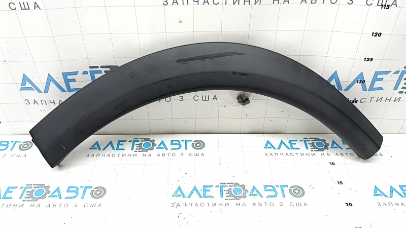 Rear left fender arch trim Nissan Rogue 21-26 US built, structure, scratches, broken fasteners