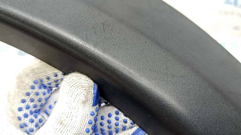 Rear left fender arch trim Nissan Rogue 21-26 US built, structure, scratches, broken fasteners