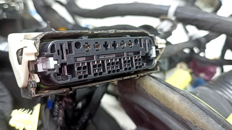 Wiring for the interior and underhood of the Chevrolet Equinox EV 24-26