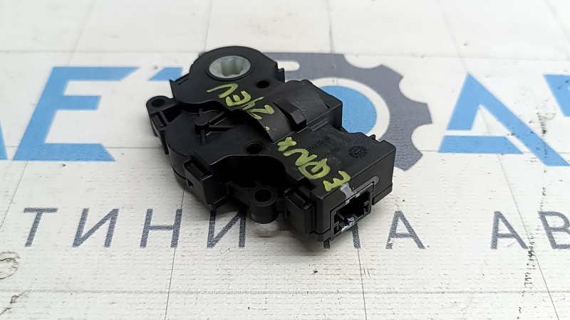 Actuator motor for the air duct of the heater with the damper Chevrolet Equinox EV 24-26