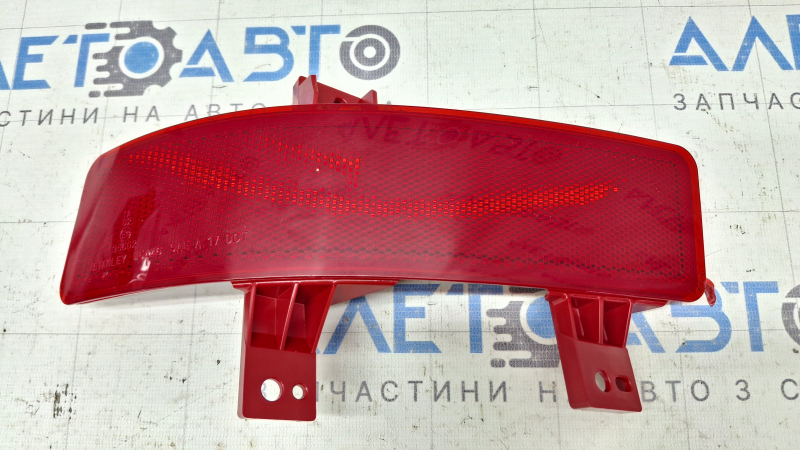 Rear left reflector Honda CRV 20-22 chipped