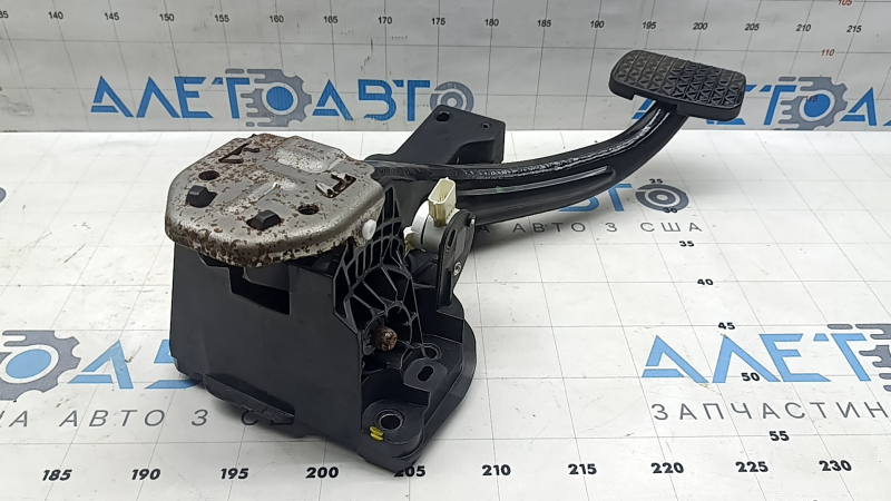 Chevrolet Equinox EV 24-26 FWD brake pedal without gas pedal