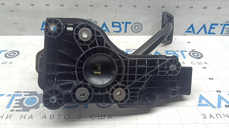 Chevrolet Equinox EV 24-26 FWD brake pedal without gas pedal