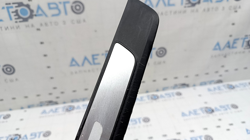 Outer front left threshold trim Audi A4 B9 17-24 chrome, scratches, dented