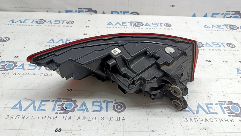 Right outer wing light Audi A4 B9 20-25 sedan LED, scratches, crack under glass