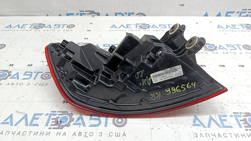 Right outer wing light Audi A4 B9 20-25 sedan LED, scratches, crack under glass