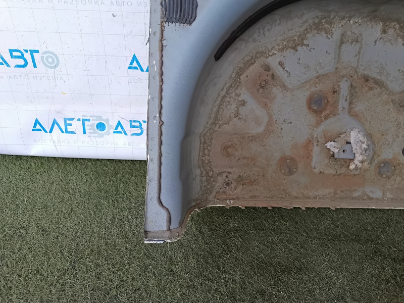 The trunk trough of the Chevrolet Bolt EV 17-23 is drilled out