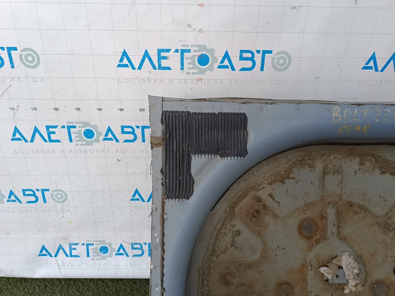 The trunk trough of the Chevrolet Bolt EV 17-23 is drilled out