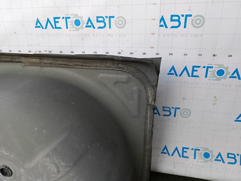 The trunk trough of the Chevrolet Bolt EV 17-23 is drilled out