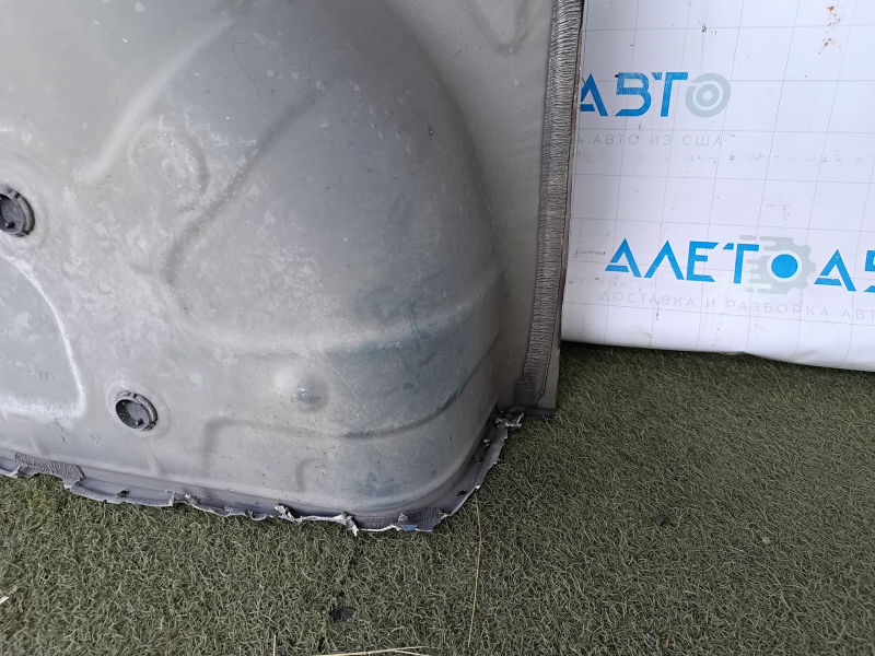 The trunk trough of the Chevrolet Bolt EV 17-23 is drilled out
