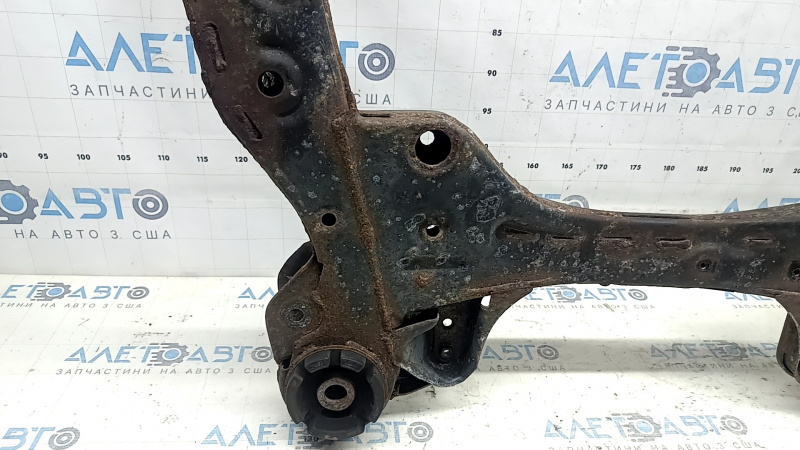 Front subframe Toyota Camry v40 07-11 hybrid rusty, 2 microcracks S/B