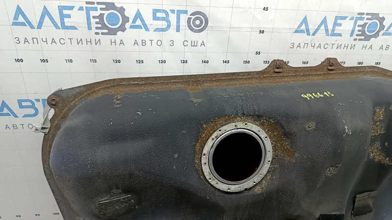 Fuel tank Toyota Camry v40 07-11 hybrid rusty