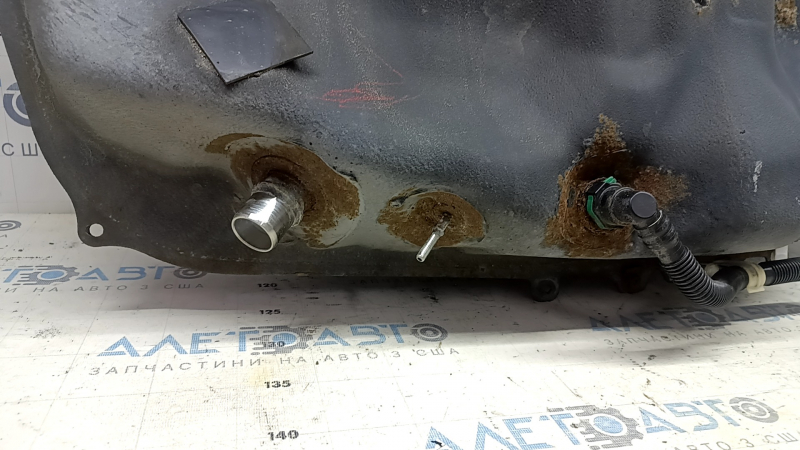 Fuel tank Toyota Camry v40 07-11 hybrid rusty