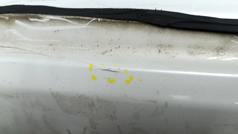 Tesla Model Y 20-25 white PPSW trunk door, bare, chips, scratches, dented
