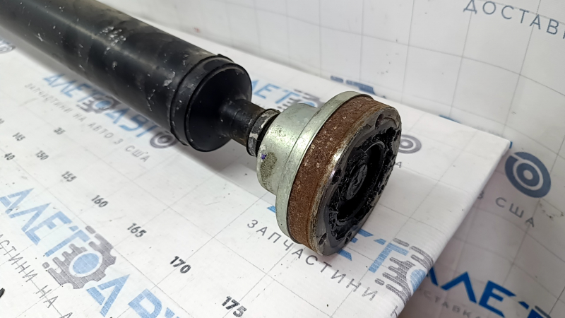 Driveshaft propeller shaft Audi A4 B9 20-25 microcracks on the outboard