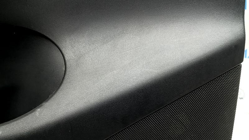 Tesla Model Y 20-25 front left door panel, black leather, with backlighting, matte trim, with suede insert, with power window controls, with door opening button, scuffs, peeling insert and armrest