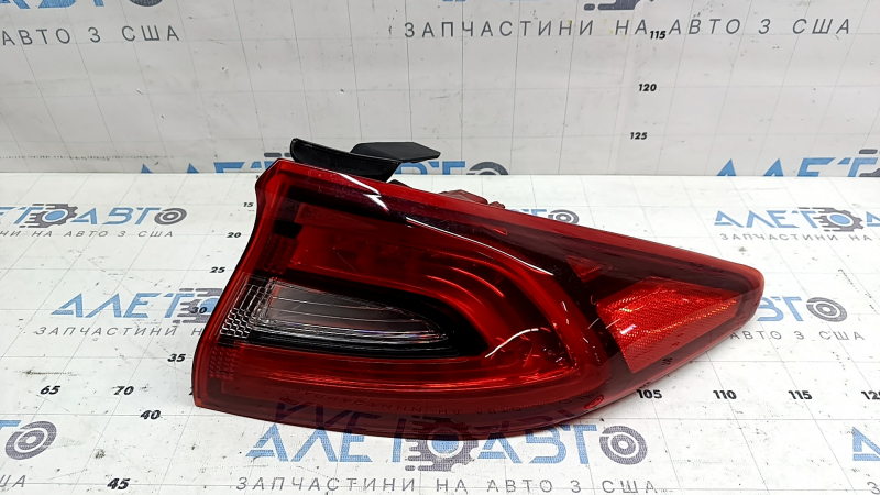 Right outer wing light Hyundai Ioniq 17-19 LED, with cover, scratches