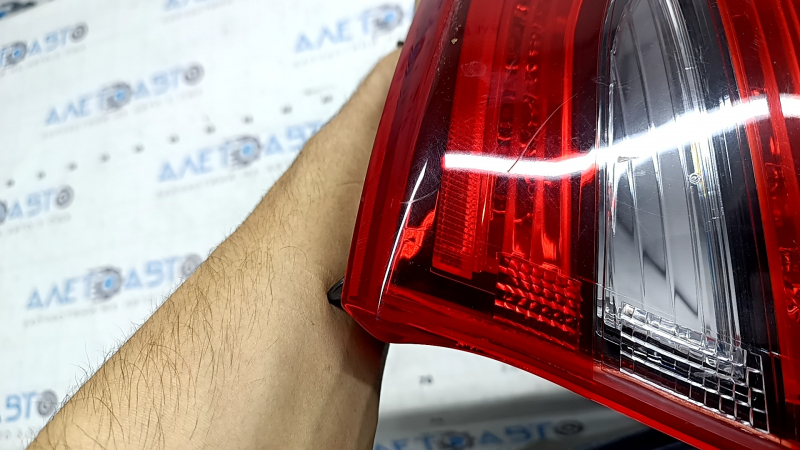 Right outer wing light Hyundai Ioniq 17-19 LED, with cover, scratches