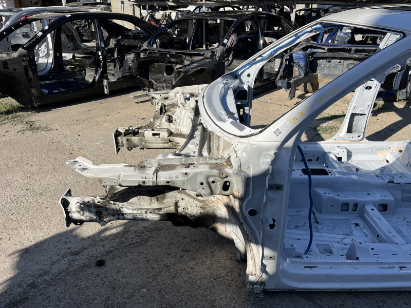 Front left quarter panel for Audi Q3 83A 19-25 on the body, white