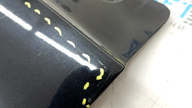 The trunk door is bare, the lower part of the BMW X5 F15 14-18 black 475, painted, paint smudges