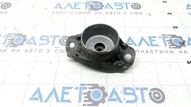 Rear right shock absorber support for Audi Q3 83A 19-25