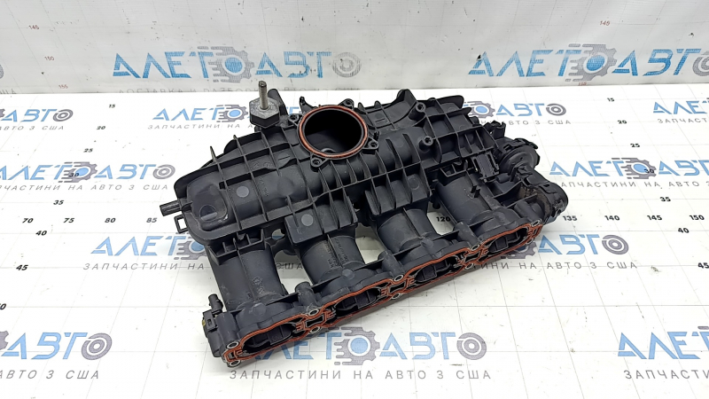 Intake manifold Audi Q3 83A 19-25 2.0T solenoid mount broken
