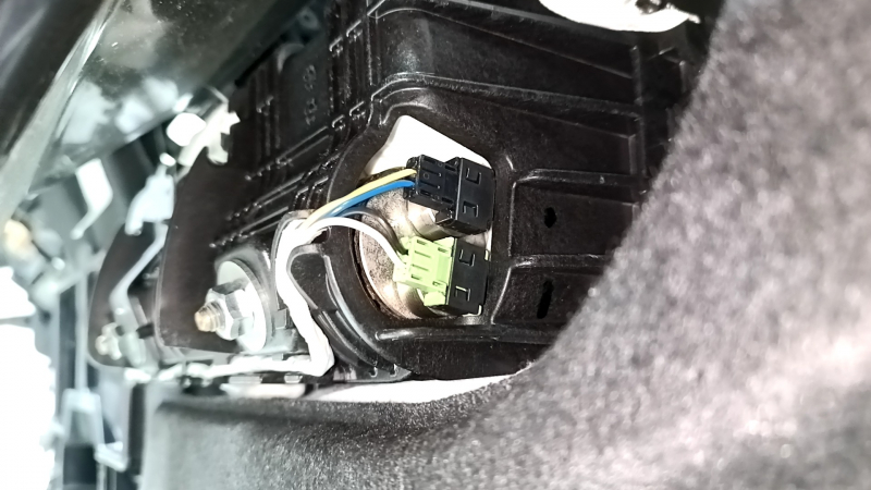 Torpedo front panel with AIRBAG BMW 3 G20 19-21 black with brown COGNAC for projection, with speaker grille