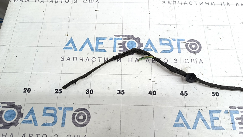 Wiring for the rear bumper of a BMW 3 G20 19-22 for parking sensors, the left part of the wiring is cut off