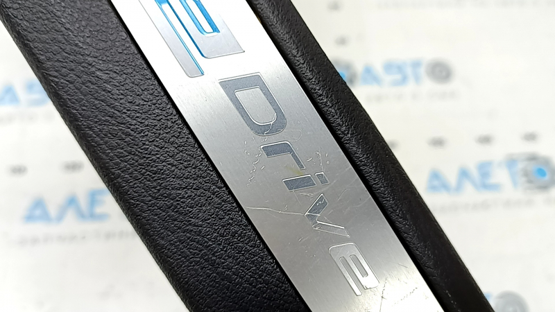 Rear right door sill trim BMW X5 F15 14-18 black for 2 rows with chrome insert E-Drive, scratches