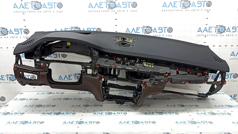 Front dashboard with AIRBAG BMW X5 F15 14-18 leather, black top, brown bottom Dakota, for projection, with backlight, scratch, tear
