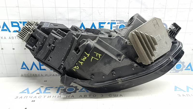 Tesla Model Y 20-25 LED front left headlight without mount, chips, scratches