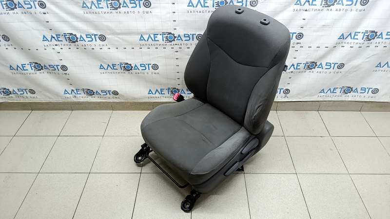 Driver's seat for Toyota Prius 30 12-15 with airbag, mechanical, dark gray velour, dry cleanable, creases in fabric