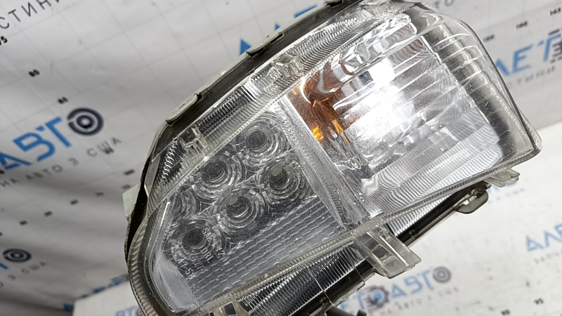 Right turn signal Toyota Prius 30 12-15 rest, for polishing