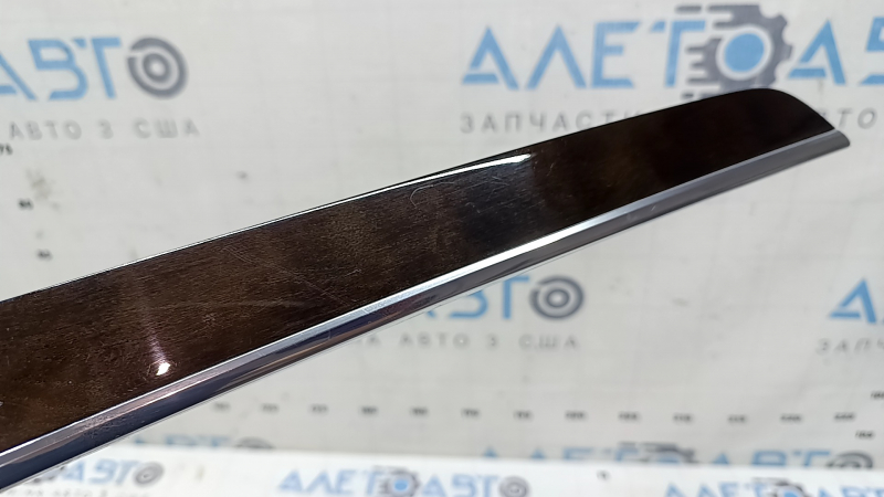Molding for the door trim of the rear right Volvo XC90 16-20, birch wood, with backlight, scratches