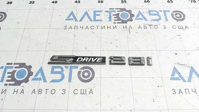 Emblem inscription SDrive 28i front right door BMW X3 F25 15-17