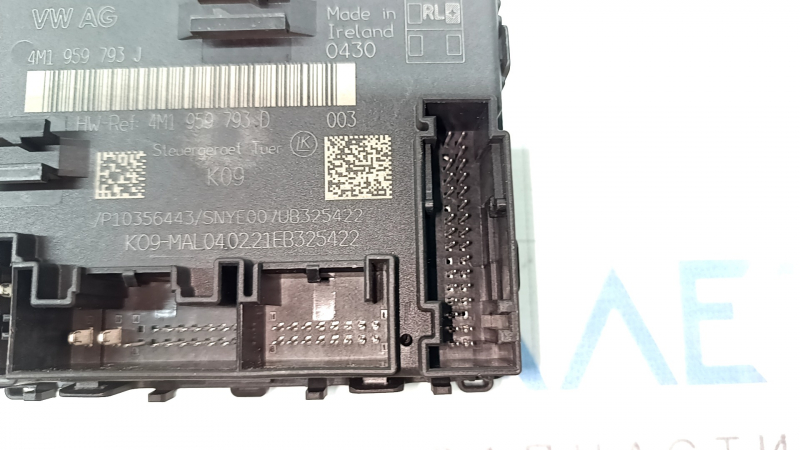Front left door computer Audi Q8 19-26