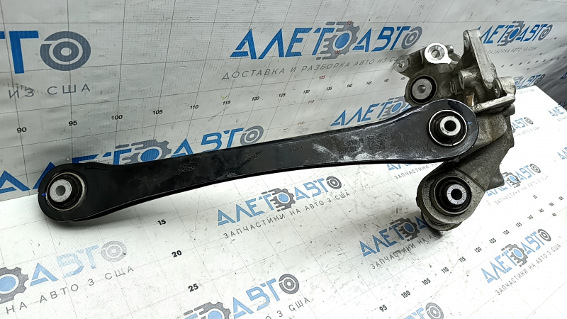 Rear right axle trunnion Ford Mustang Mach-E 21-26 with lever
