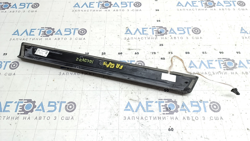 Front right outer door sill trim for Audi Q8 19-26, black with chrome, backlight, dry-cleaned chrome