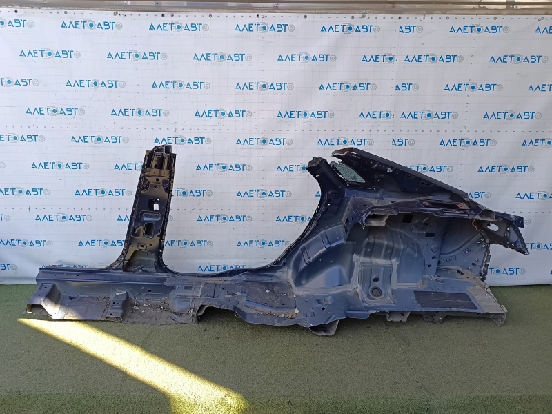 Lincoln MKZ 13-20 rear right quarter wing, sawn off with central pillar, blue, dents, bumps