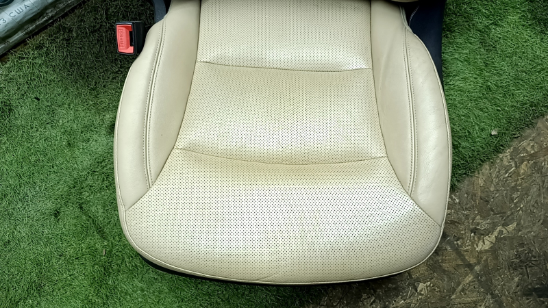 Driver's seat for Hyundai Sonata 11-15 with airbag, electric, heated, beige leather with perforation, cracked leather