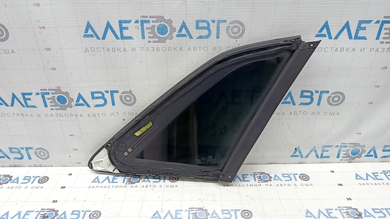 Rear left window, blind glass, Audi Q8 21-26, tinted with chrome molding, bent chrome, dented