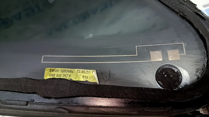 Rear left window, blind glass, Audi Q8 21-26, tinted with chrome molding, bent chrome, dented