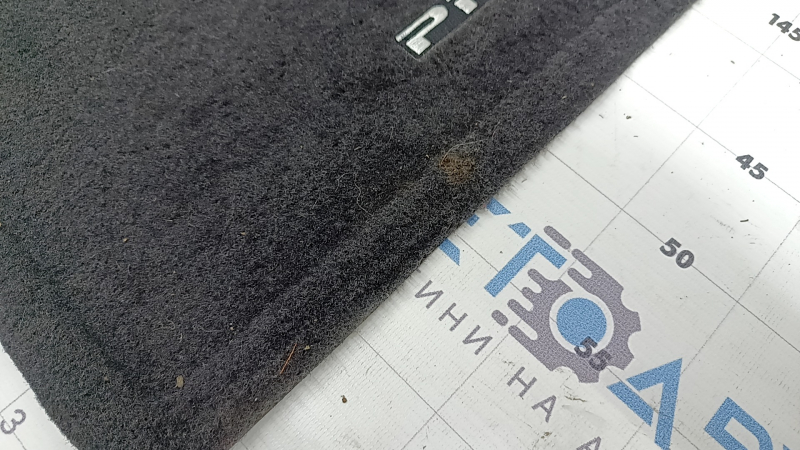 Fabric floor mat, front right, Toyota Prius V 12-17, black, dry cleanable