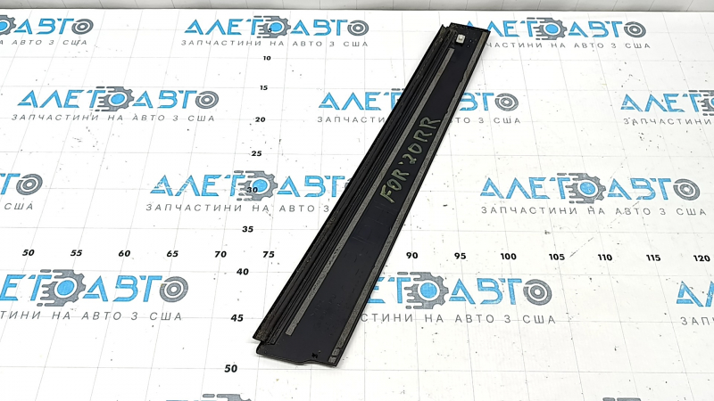 Subaru Forester 19-24 SK black, worn, side door trim, rear right front