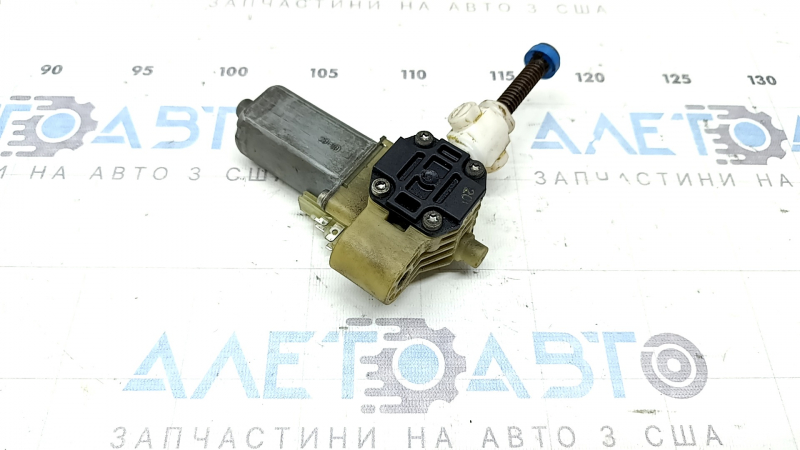 Motor for adjusting the steering wheel lift Audi Q8 19-26