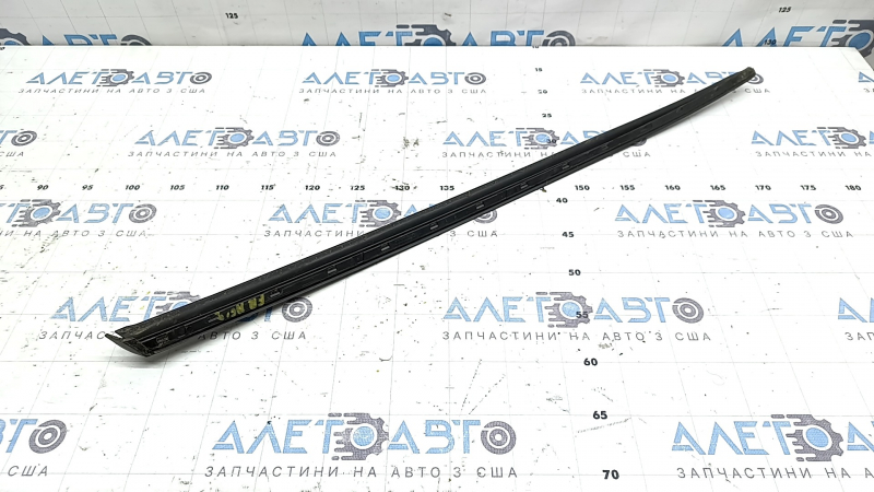 Windshield molding right Audi A6 C8 19- black
