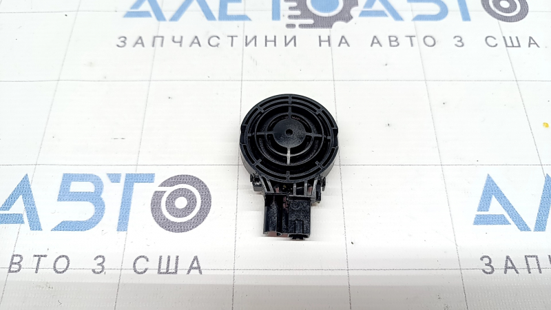 Audi A6 C8 19-25 rear right door squeaker